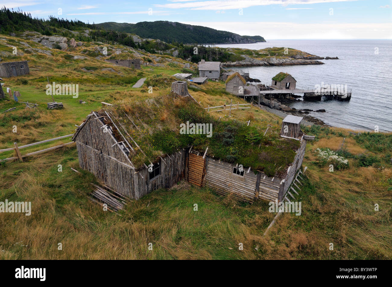 Eine frühe Neufundland Stil Siedler Kabine für die Kanadische CBC-TV-Serie Random Passage Filmset Trinity Bay Neufundland Kanada reproduziert Stockfoto