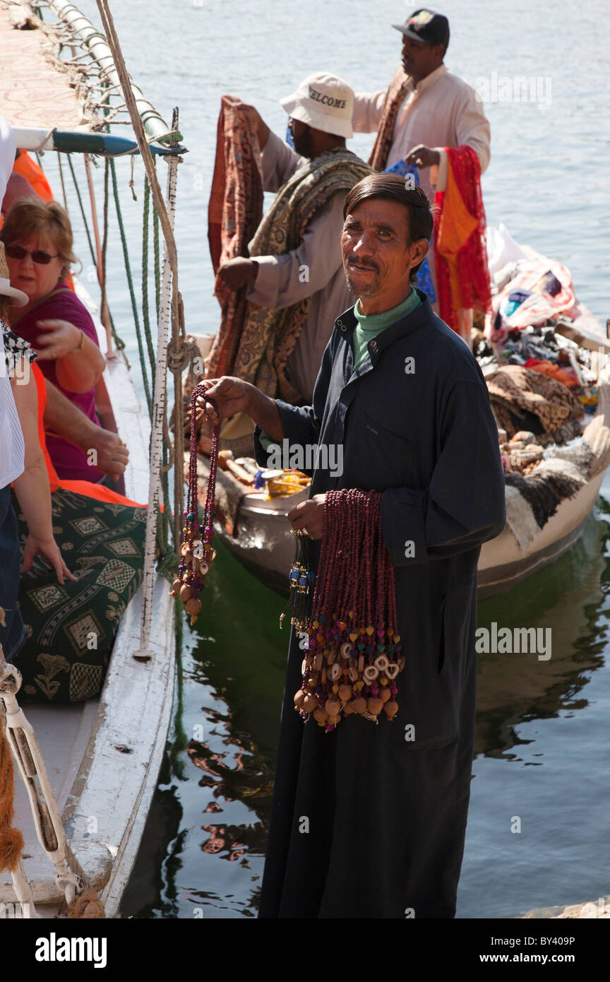 Boot-Verkäufer, Nil bei Assuan, Ägypten 3 Stockfoto