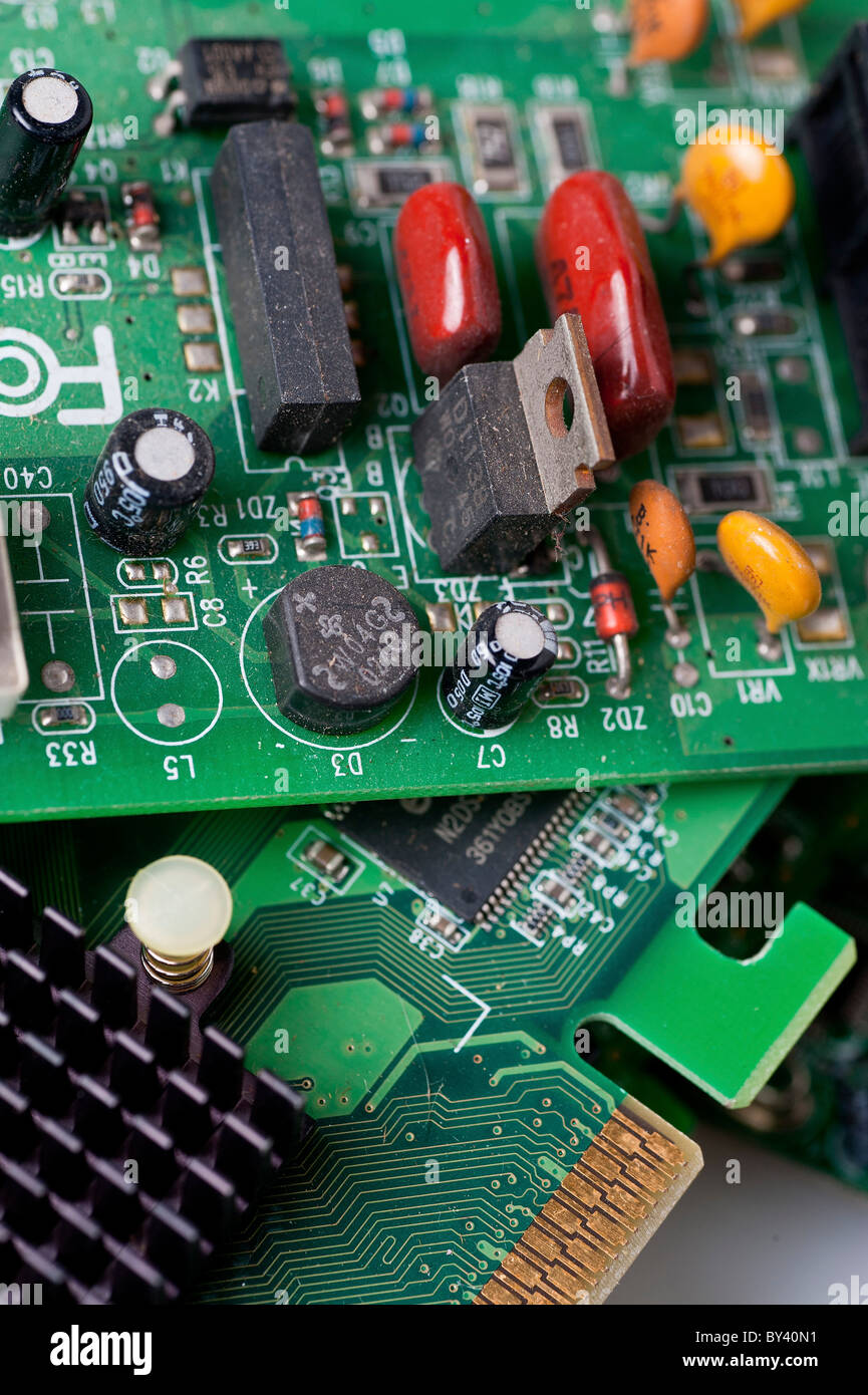Moderne elektronische Gerät enthält viele potenziell umweltschädliche Substanzen Stockfoto