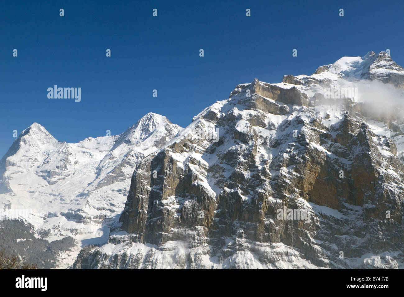 Jungfrau eiger monch berge -Fotos und -Bildmaterial in hoher Auflösung ...