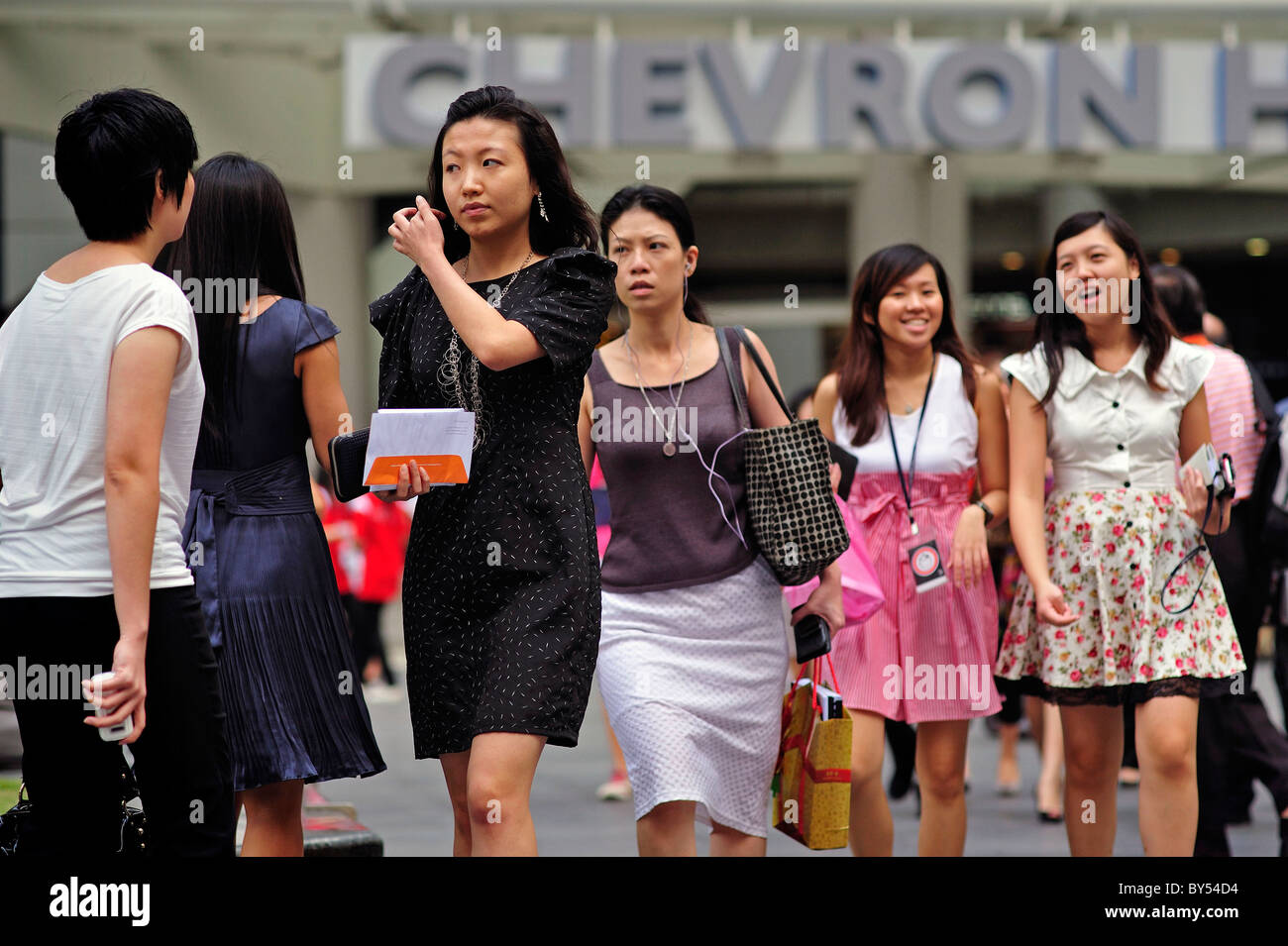 Singapurische Business Damen Raffles Hotel Singapur Stockfoto