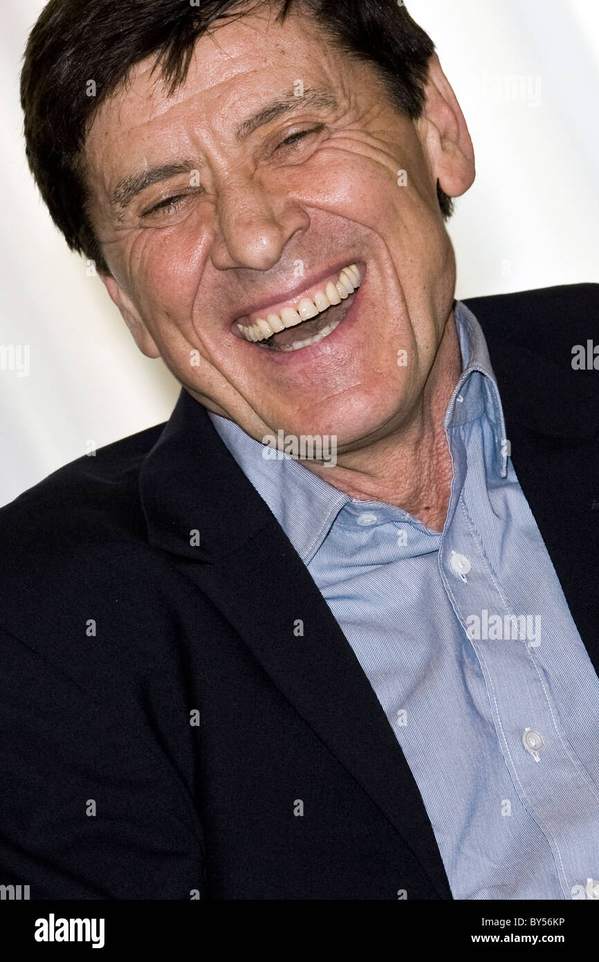 Gianni Morandi, Mailand 2011 Stockfoto