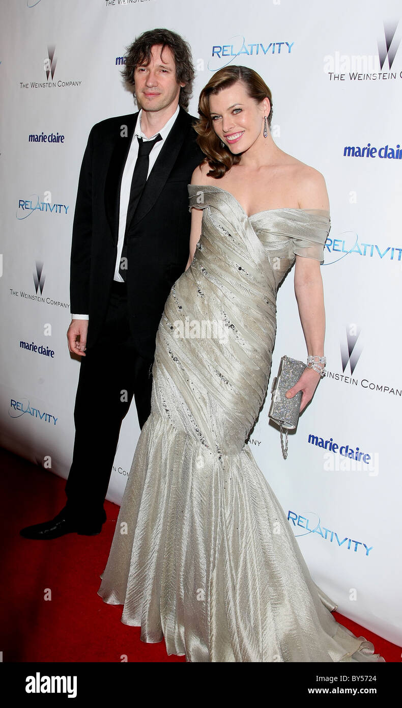 PAUL W.S. ANDERSON MILLA JOVOVICH RELATIVITY MEDIA UND DER WEINSTEIN COMPANY 2011 GOLDEN GLOBES NACH PARTY BEVERLY HILLS LOS Stockfoto