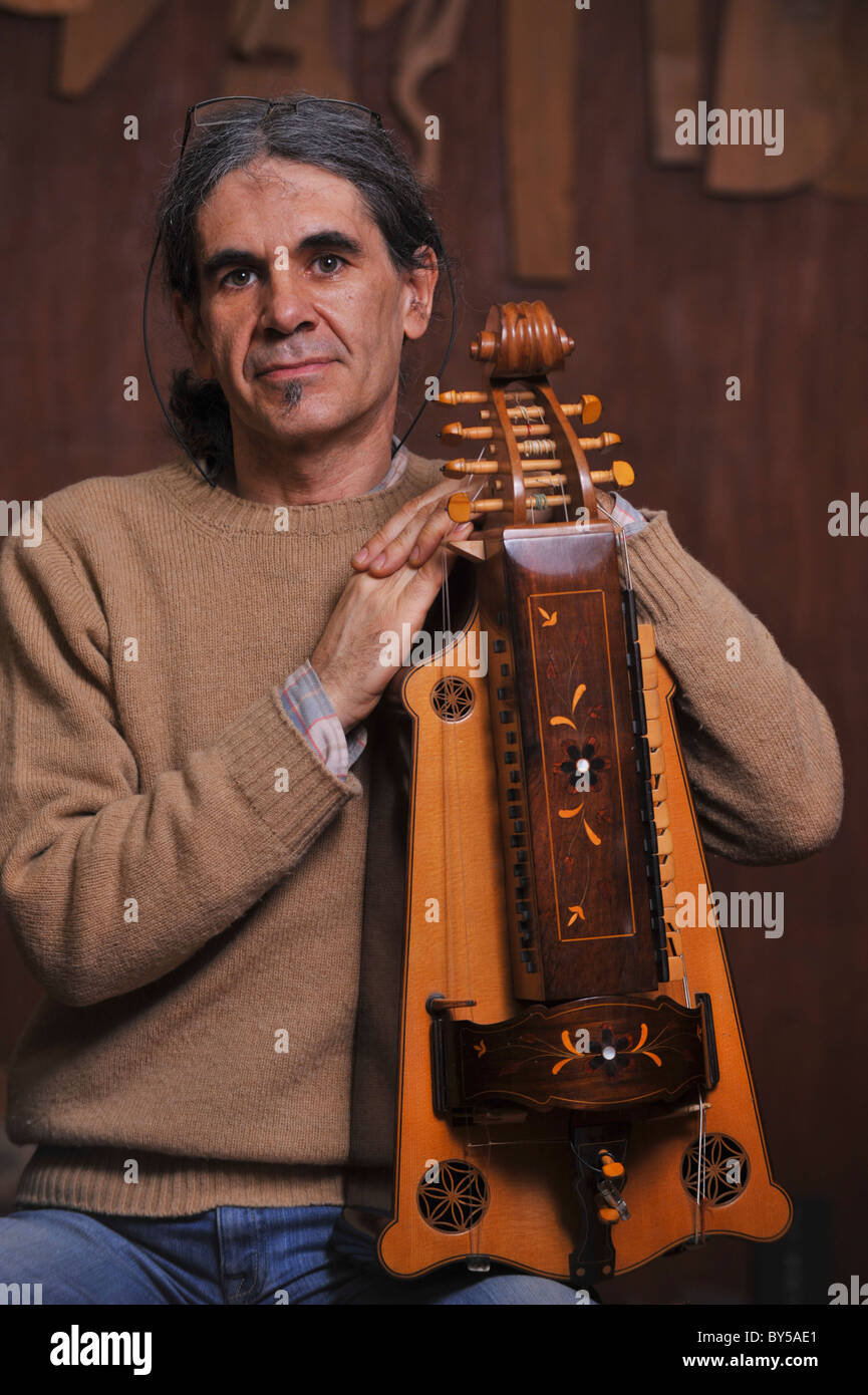 Traditional instruments of portugal -Fotos und -Bildmaterial in hoher  Auflösung – Alamy