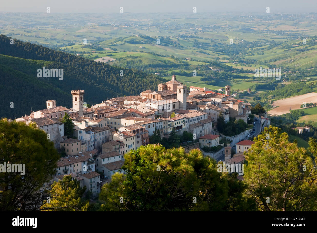 Ansicht von Arcevia, Marche, Italien Stockfoto