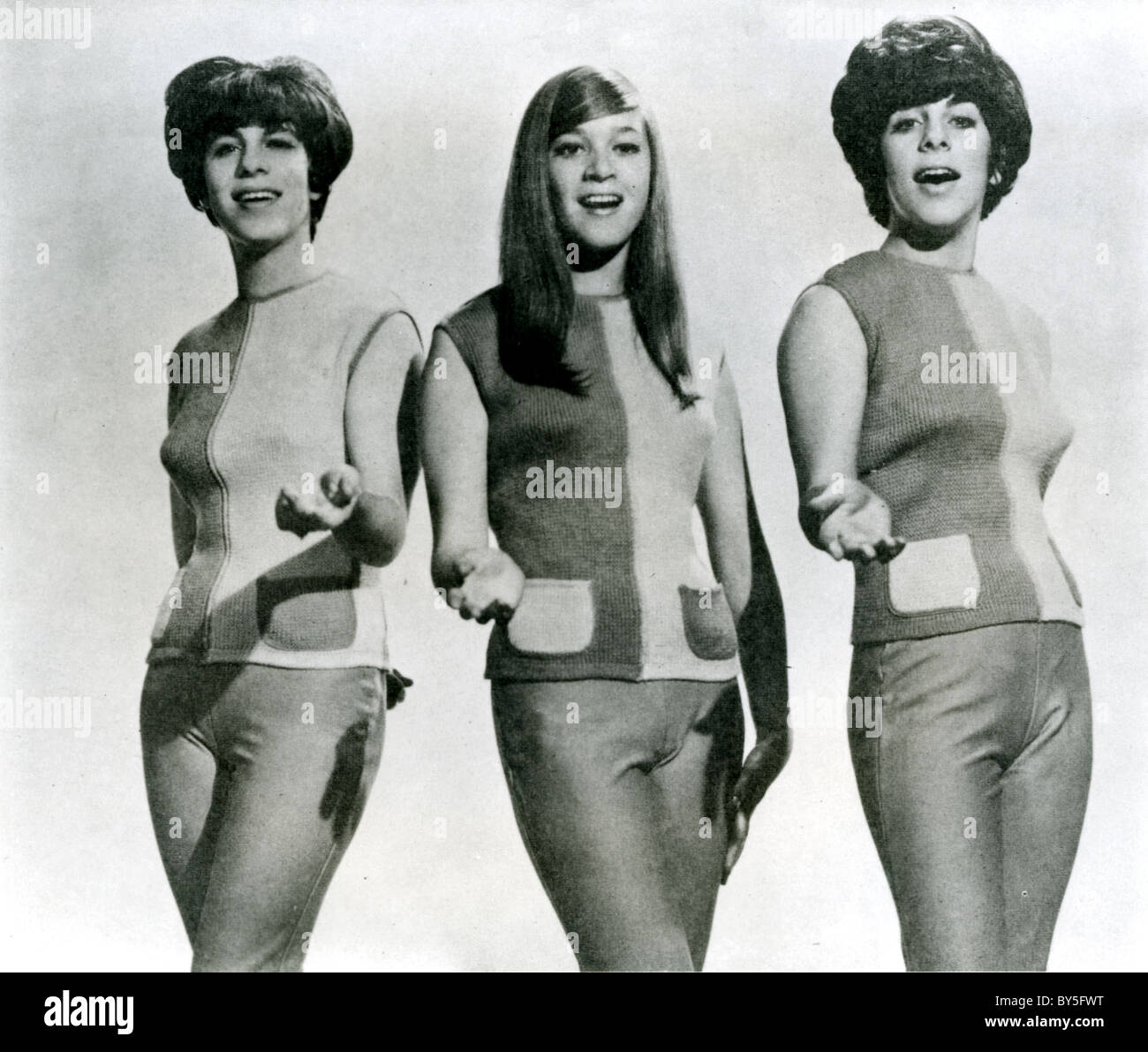 Shangri-Las uns-Vokalgruppe im Jahre 1964 von l: Marge Ganser, Mary Weiss, Mary Ann Ganser Stockfoto