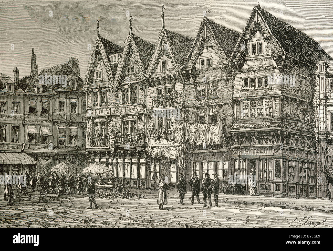 Alte Häuser in Valenciennes, Frankreich im 19. Jahrhundert. Stockfoto