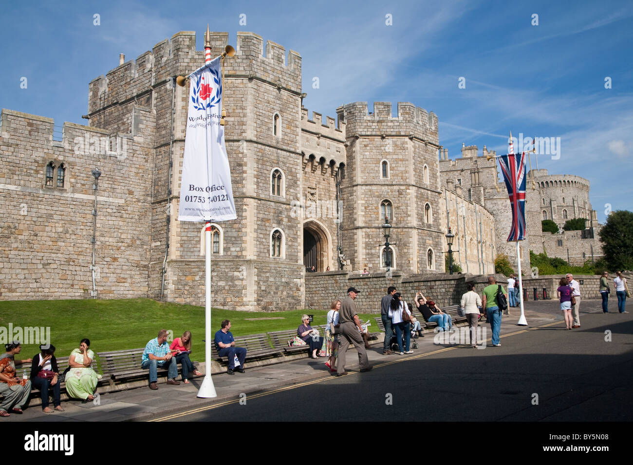 Eingang zum Schloss Windsor auf dem Burgberg Stockfoto