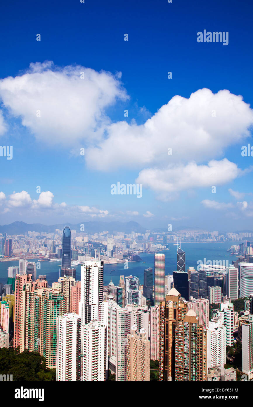 Victoria Peak, Hong Kong, an einem schönen klaren Tag mit Blick auf Kowloon und Hongkong und den Hafen Hong Kong, Hong Kong Island, Hong Kong City, Hong Kong Stockfoto