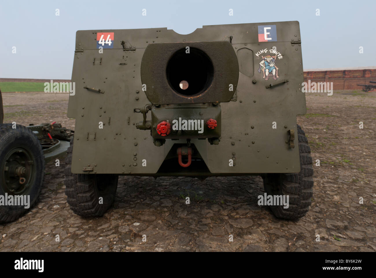 Artillerie Gewehr ww2 mit Palette Skala Stockfoto