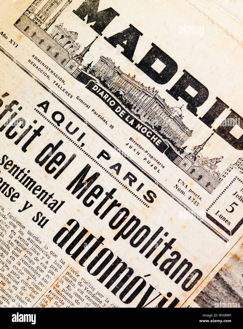 Nahaufnahme der Schlagzeile auf alte spanische Zeitung Diario De La Noche in Madrid Stockfoto Nahaufnahme der Schlagzeile auf alte spanische Zeitung Diario De La Noche in Madrid Stockfoto