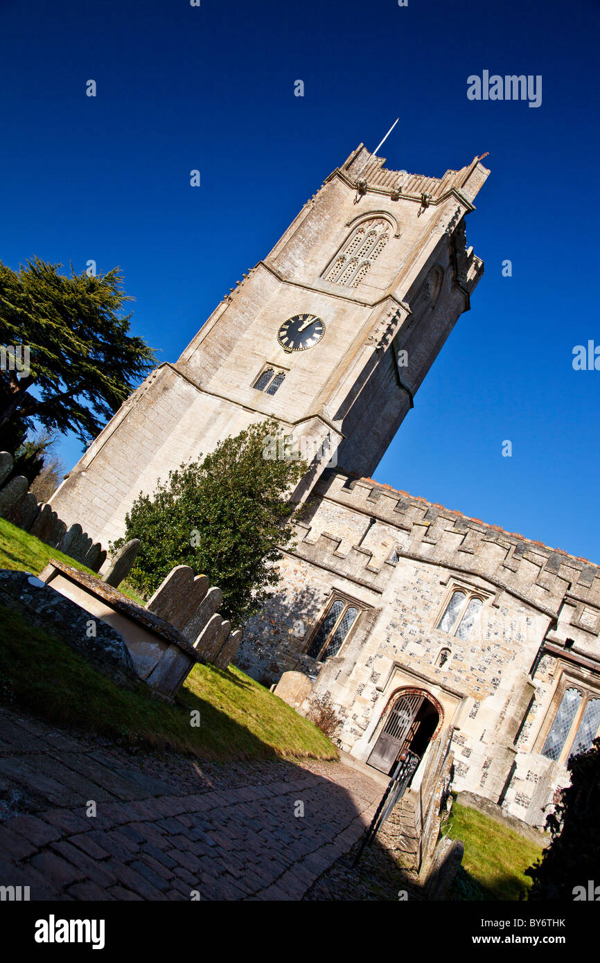 St. Michael Kirche in Land Dorf Aldbourne, Wiltshire, England, Großbritannien Stockfoto