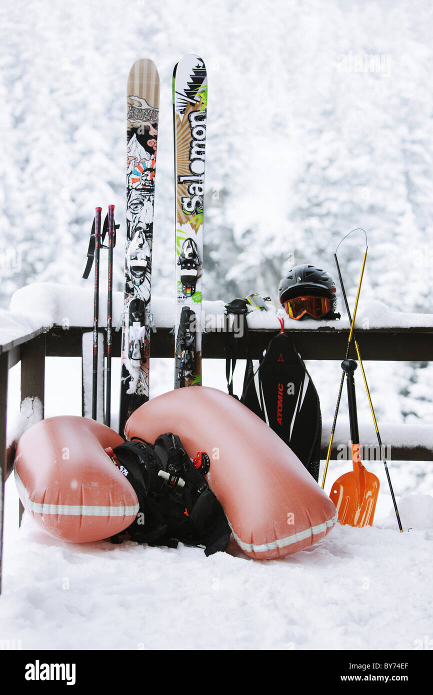 Gratis Ski Ausrüstung, Mayrhofen, Fluss Zillertal, Tirol, Österreich Stockfoto