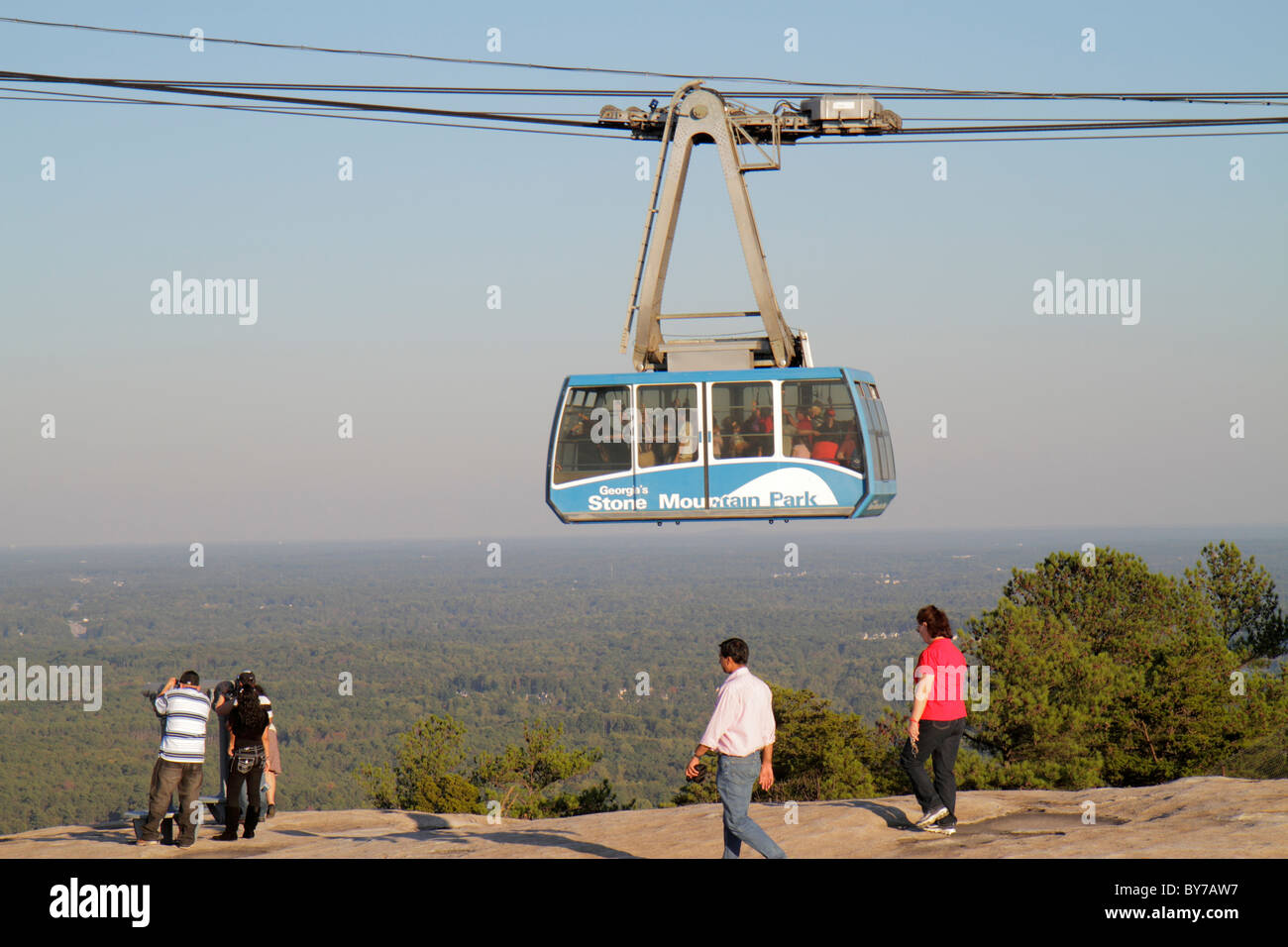 Atlanta Georgia, Stone Mountain Park, Quarzmonzonit, monadnock, Geologie, Gipfel, Skyride, Schweizer Seilbahnen, Gondelbahn, Erwachsene Erwachsene Männer, woma Stockfoto