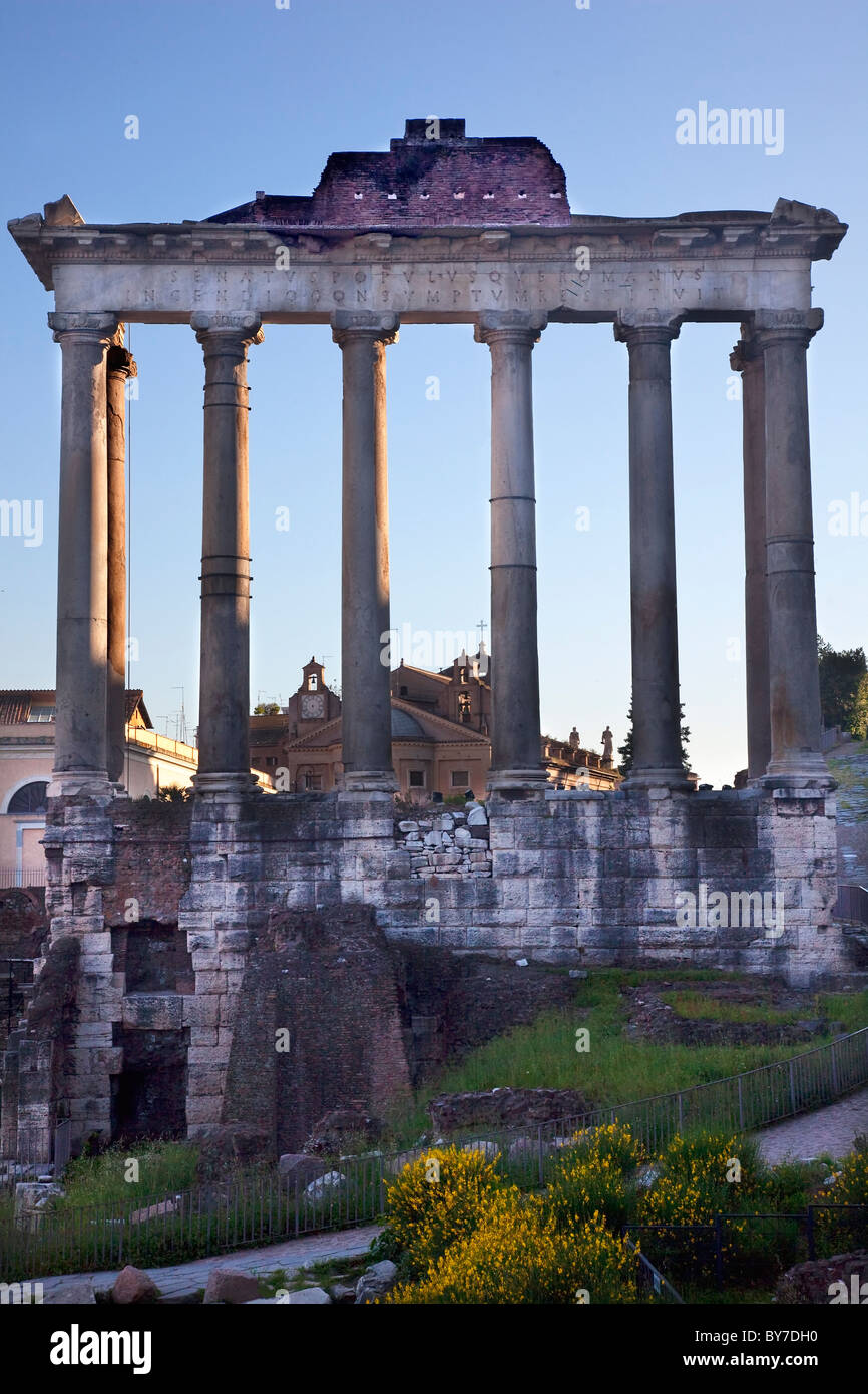 Tempel des Saturn Forum Rom Italien Stockfoto