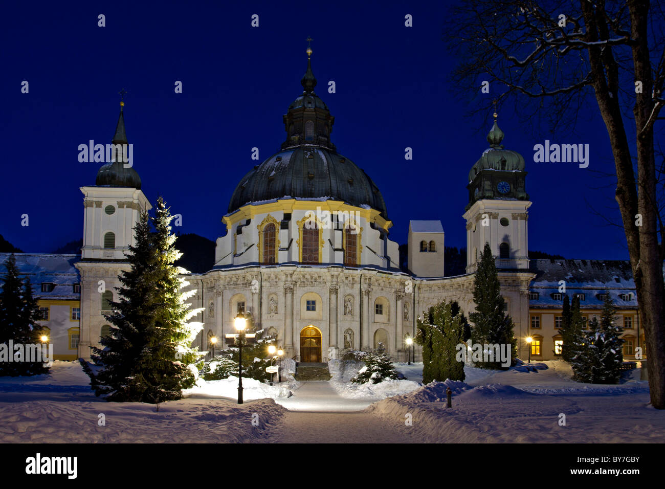Benediktinerkloster Ettal in Winter, Bayern, Deutschland Stockfoto