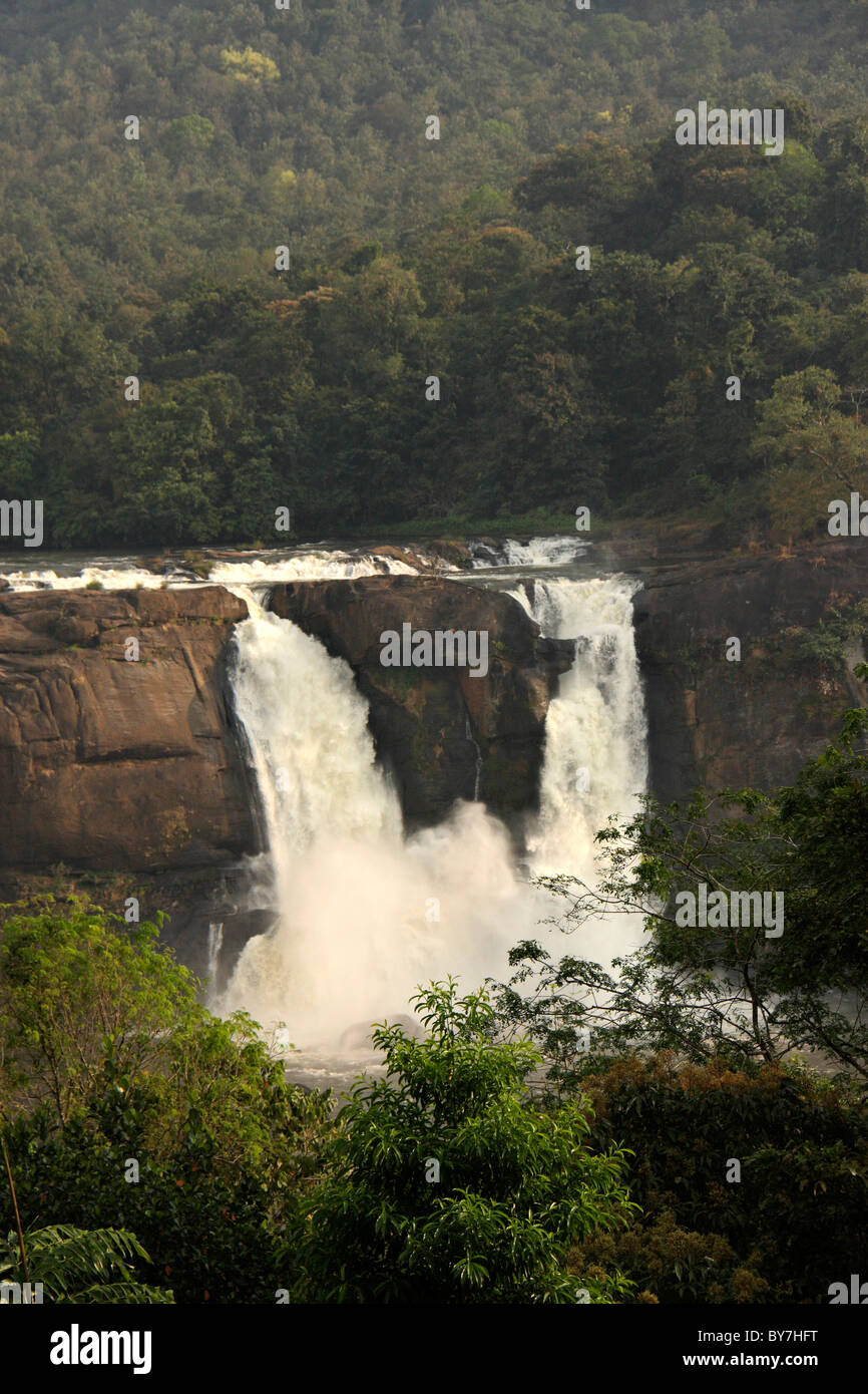 Athirappilly Wasserfall befindet sich ein berühmter touristischer Ort in Indien in Kerala, Südindien Zustand, Thrissur, Kerala, Indien Stockfoto