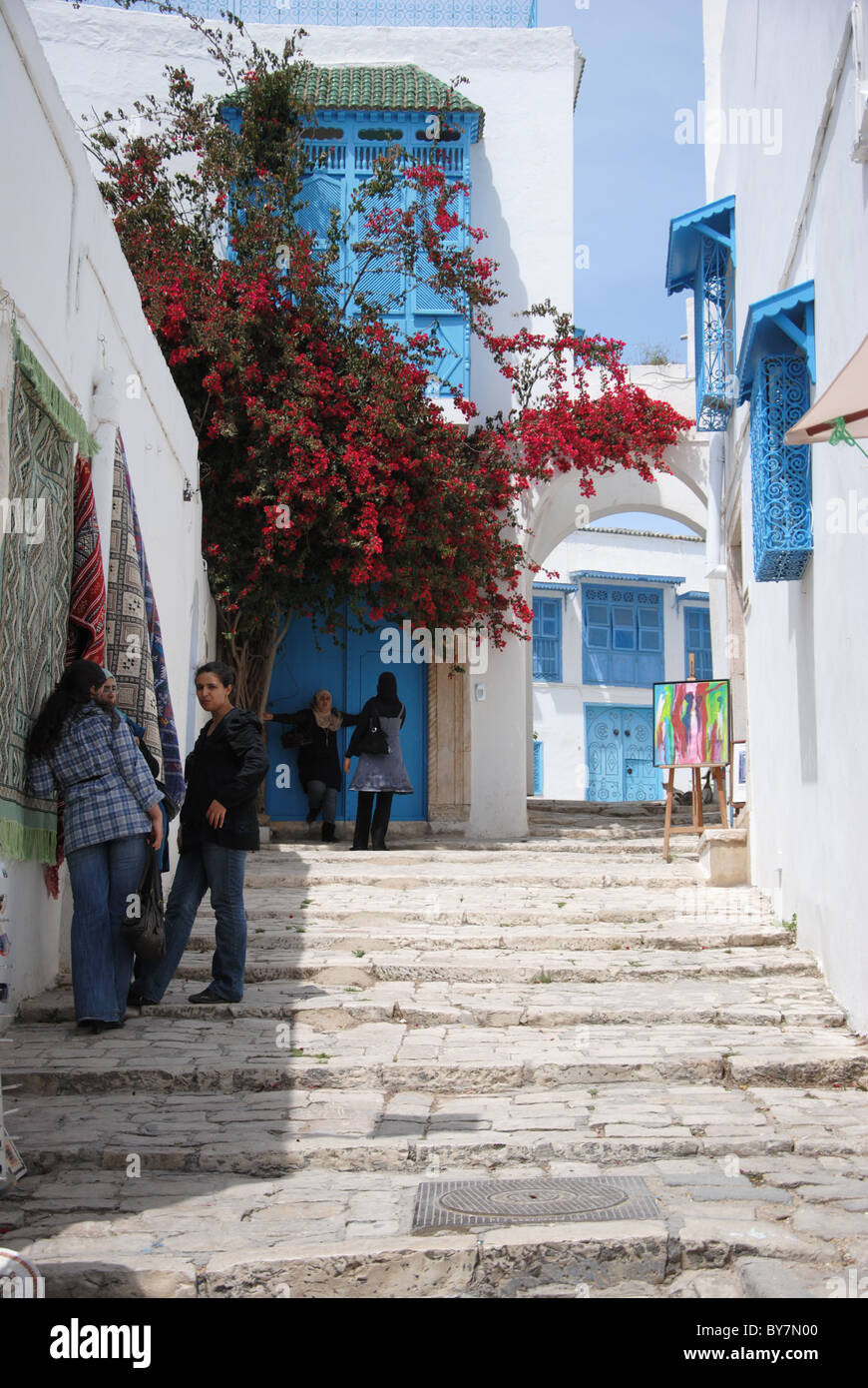 Straßenszene in Sidi Bou Said, Tunesien Stockfoto