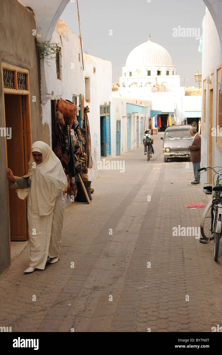 Straßenszene in der Medina, Kairouan, Tunesien Stockfoto