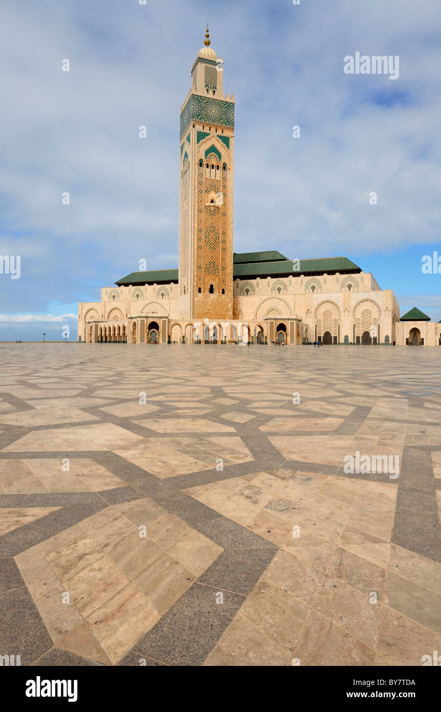 Gemusterten Marmorboden Plaza an der Moschee Hassan II in Casablanca, Marokko Stockfoto