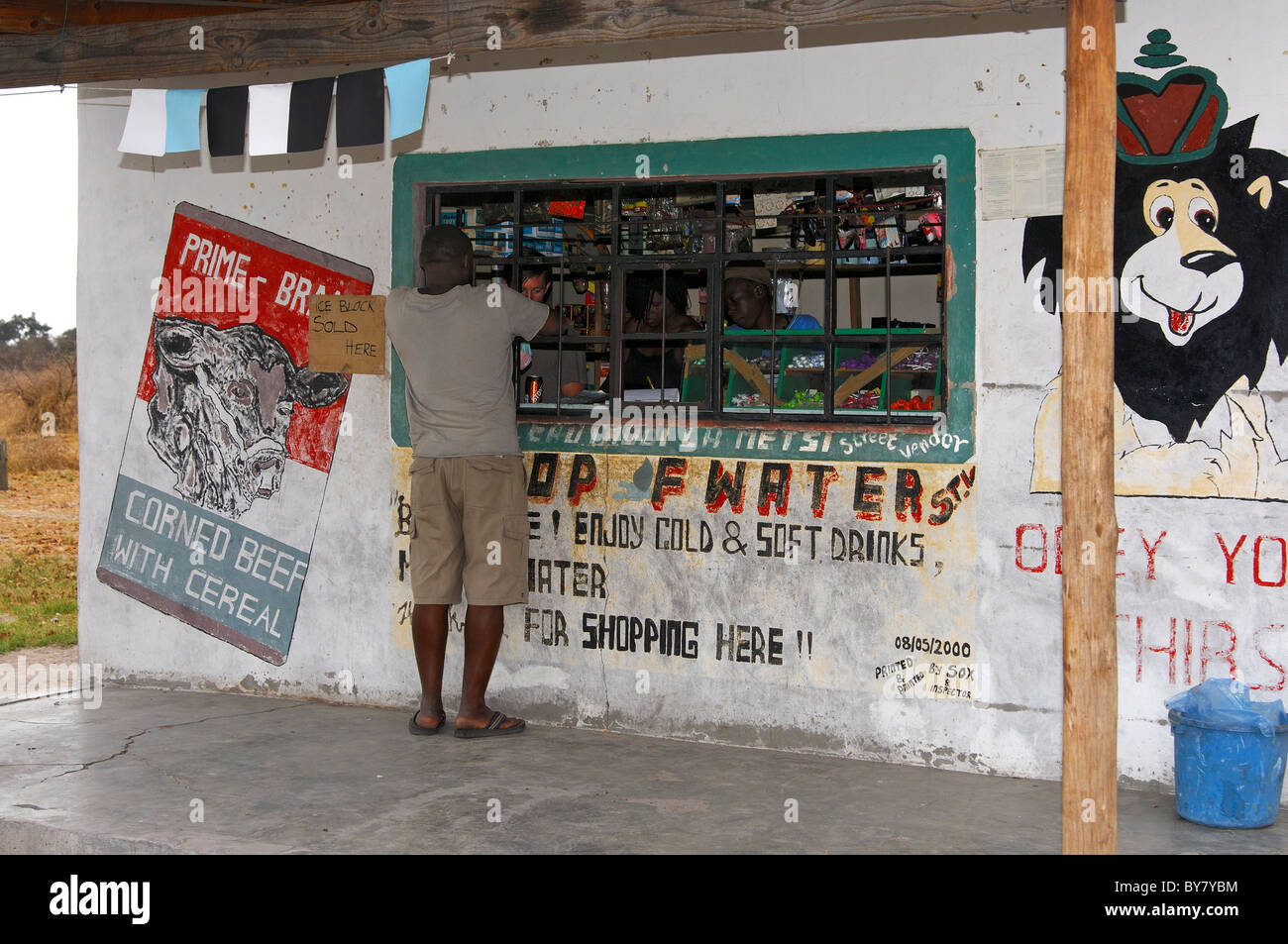Ladengeschäft, Khwai Entwicklungsprojekt in der Nähe von Maun, Botswana Stockfoto