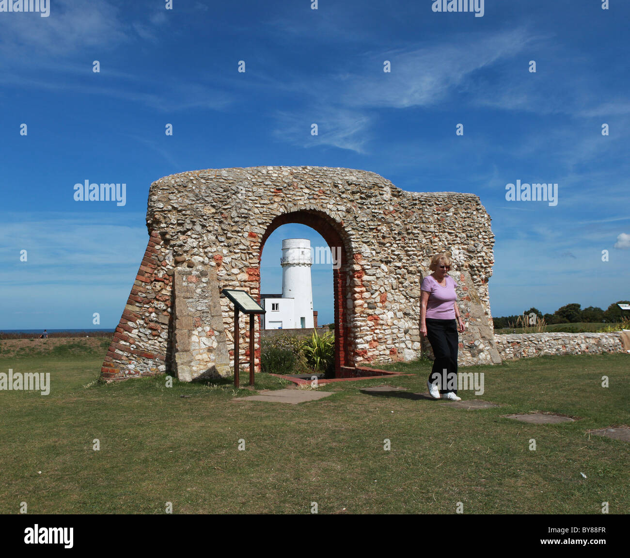 Abgebildet ist das Meer Stadt von Hunstanton in North Norfolk mit dem alten Leuchtturm.  Foto von Fabio De Paola Stockfoto