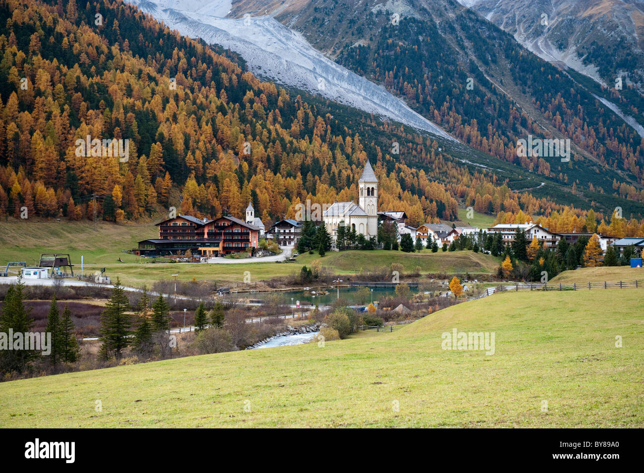 Herbstfarben Sulden Trentino-Südtirol-Italien Stockfoto