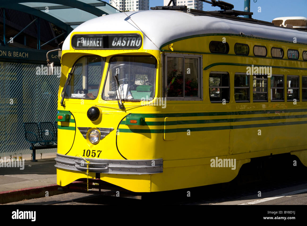 Retro-Straßenbahn öffentliche Verkehrsmittel in San Francisco, Kalifornien, USA. Stockfoto