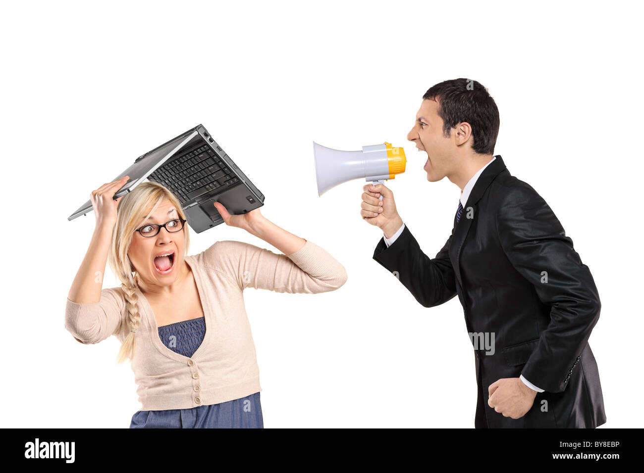 Ein mad Geschäftsmann schreien über Megaphon und Frau über den Kopf Stockfoto