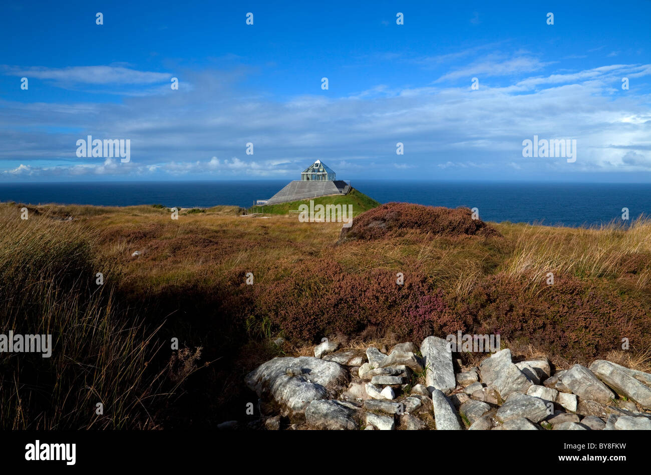 Award Winning Besucherzentrum in den Ceida Fields, eine 5.000 Jahre alte Feld System von Steinmauern, County Mayo, Irland Stockfoto
