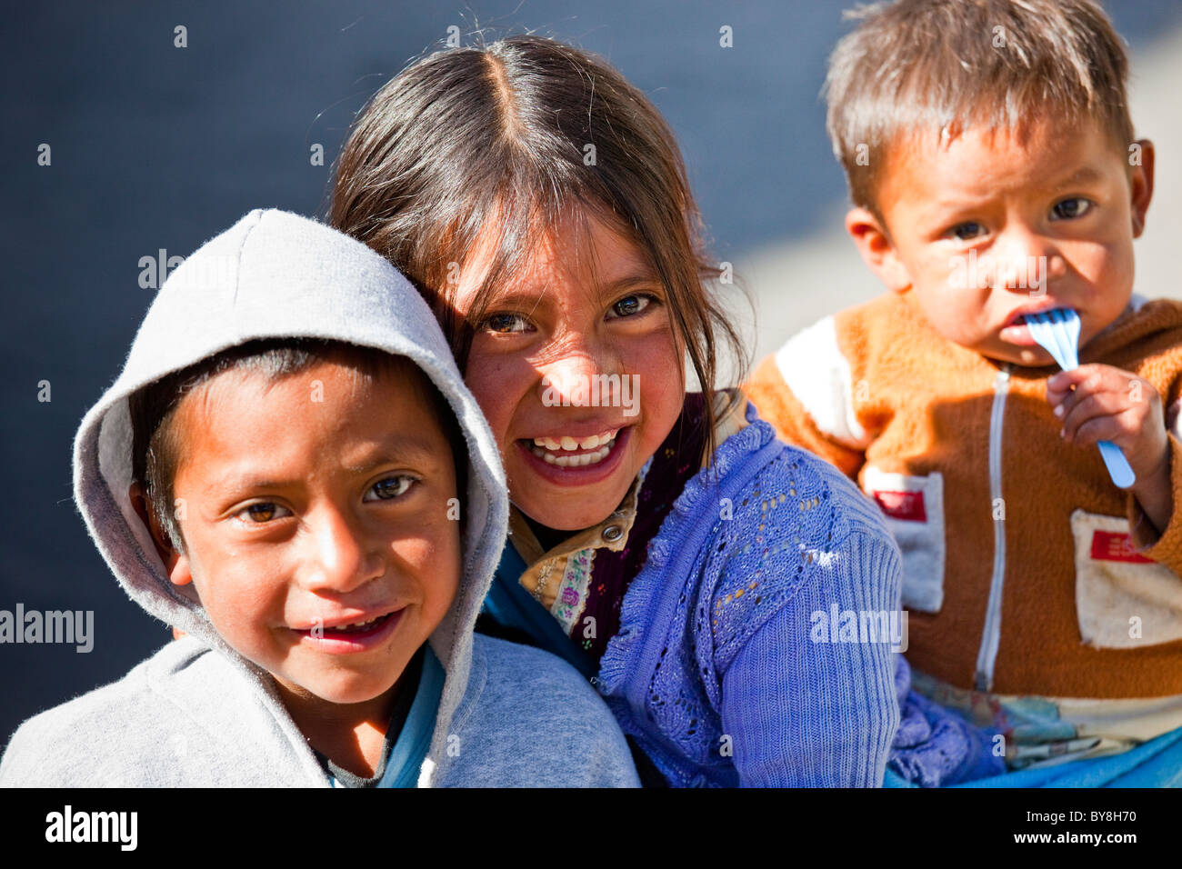 Schwester und Brüder in San Cristobal de Las Casas, Chiapas, Mexiko Stockfoto