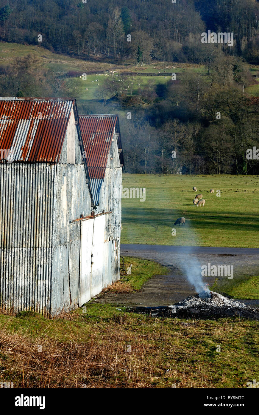 alte landwirtschaftliche Gebäude in der Nähe von Cromford Kanal Derbyshire England uk Stockfoto