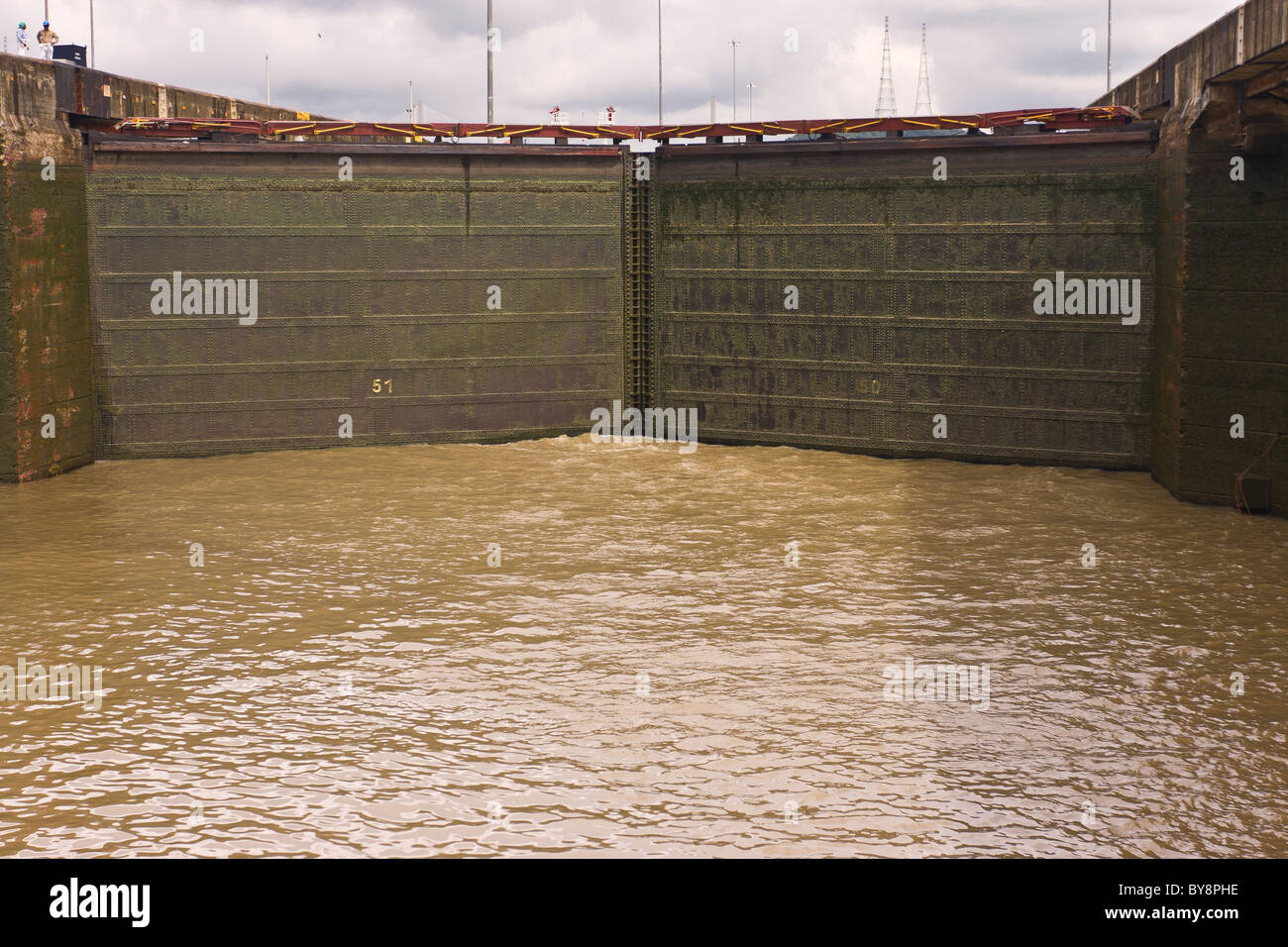 PANAMA - Lock Türen an Pedro Miguel Schleusen des Panama-Kanals. Stockfoto