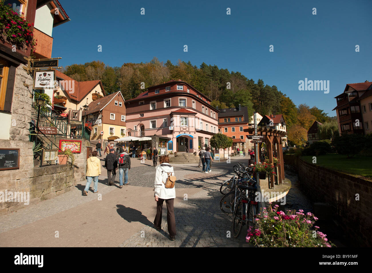 Dorf am Rande des Nationalparks Sächsische Schweiz, Sachsen, Deutschland, Europa Stockfoto