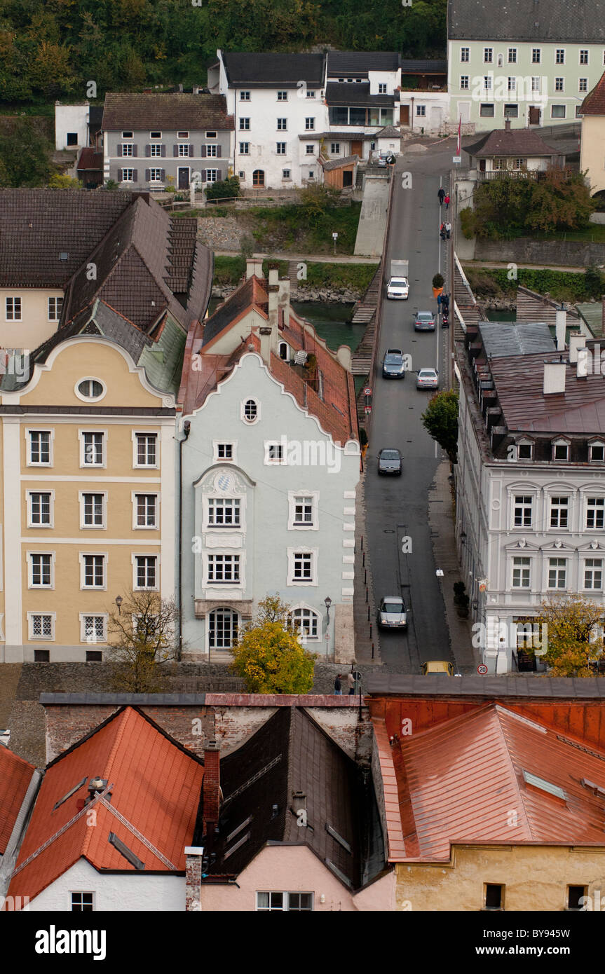 Die Stadt Burghausen, gesehen aus der Burghausen Schloss, Bayern