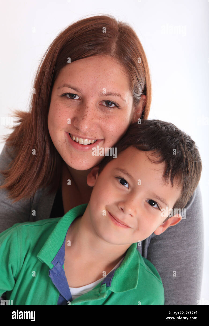 Porträt einer Mutter und 6 Jahre alten Sohn Stockfoto