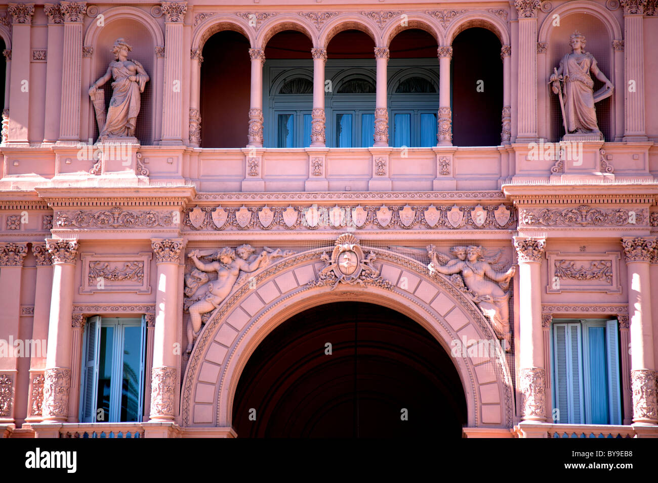 Das Casa Rosado, (das rosa Haus), die Büros des argentinischen Präsidenten. * Hinweis: der Präsident lebt nicht Stockfoto