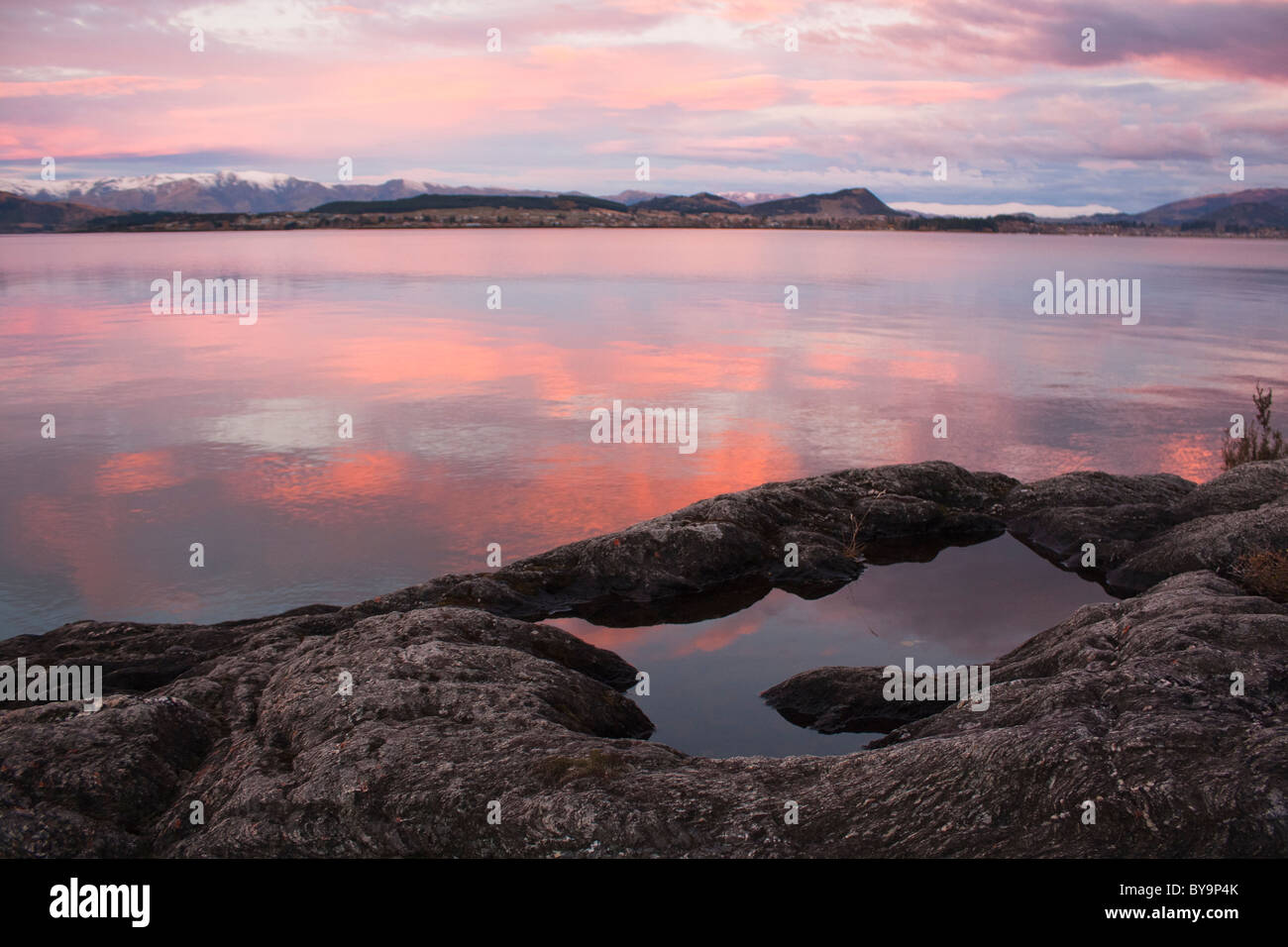 Sonnenuntergang, Lake Wanaka, Südinsel, Neuseeland Stockfoto