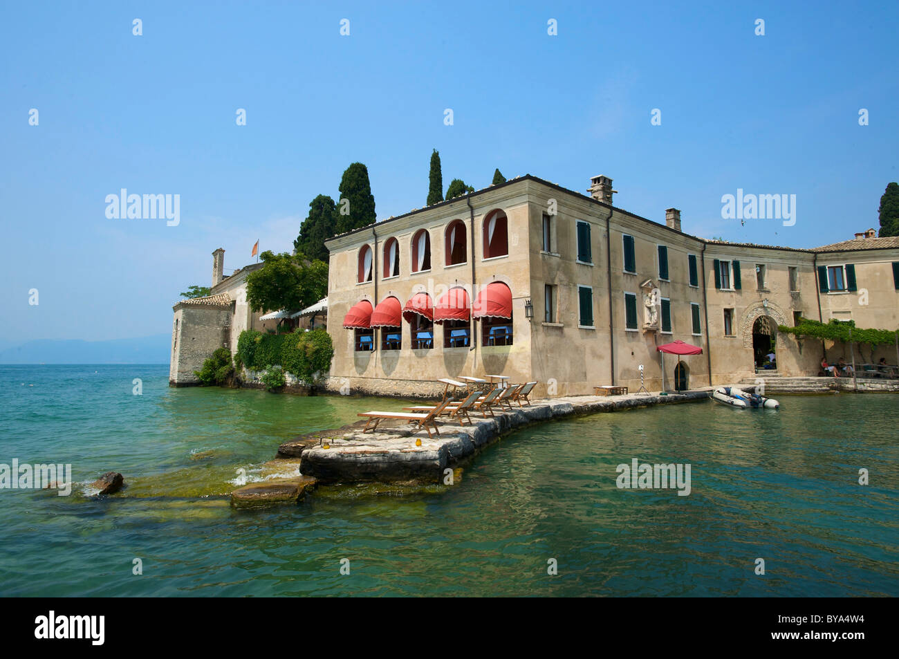 Paddel-Bootsverleih in Riva del Garda am Gardasee, Trentino, Italien, Europa Stockfoto