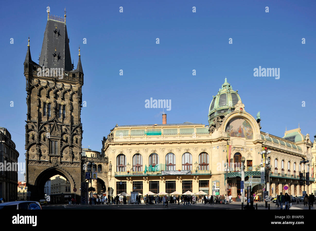 Pulverturm, Jugendstil Prager Gemeindehaus, Platz der Republik, Prag, Böhmen, Tschechische Republik, Europa Stockfoto