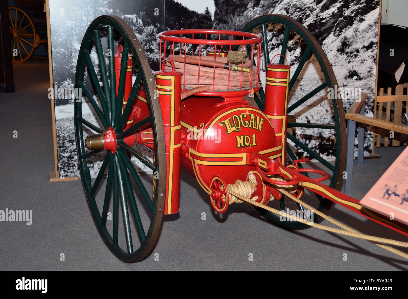 Eine alte Mode-Feuerwehrauto. Museum der Rockies, Bozeman, Montana, USA. Stockfoto