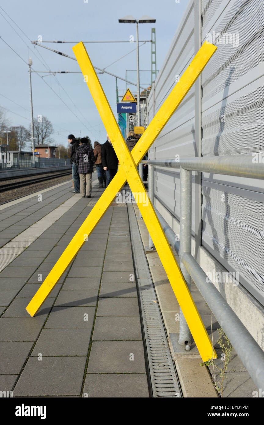 Protest gegen den Castor-Transport, 11.07.2010, am Bahnhof von Bienenbuettel, Niedersachsen, Deutschland, Europa Stockfoto