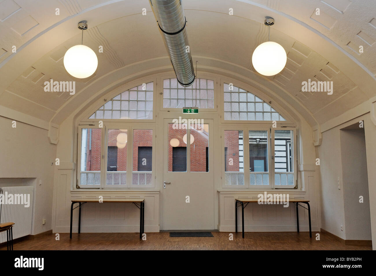 Stillgelegten Suedbahnhof Bahnhof, erbaut 1908, Kasse, restauriert, Krefeld, Nordrhein-Westfalen, Deutschland, Europa Stockfoto