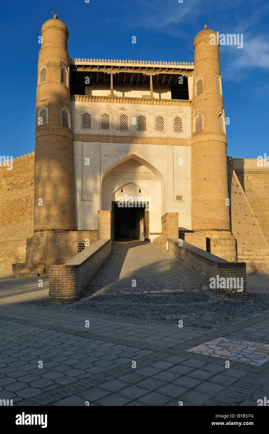 Haupttor des Arche-Festung in Buchara, Buchara, Zentralasien, Seidenstraße, UNESCO-Weltkulturerbe, Usbekistan Stockfoto