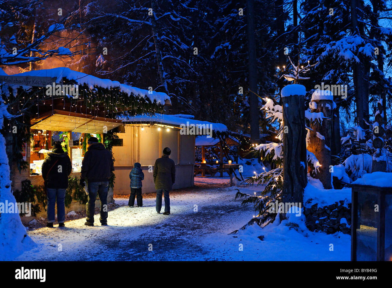 Weihnachtsmarkt in der Waldbühne, Wald-Bühne, Bach, Upper Bavaria 