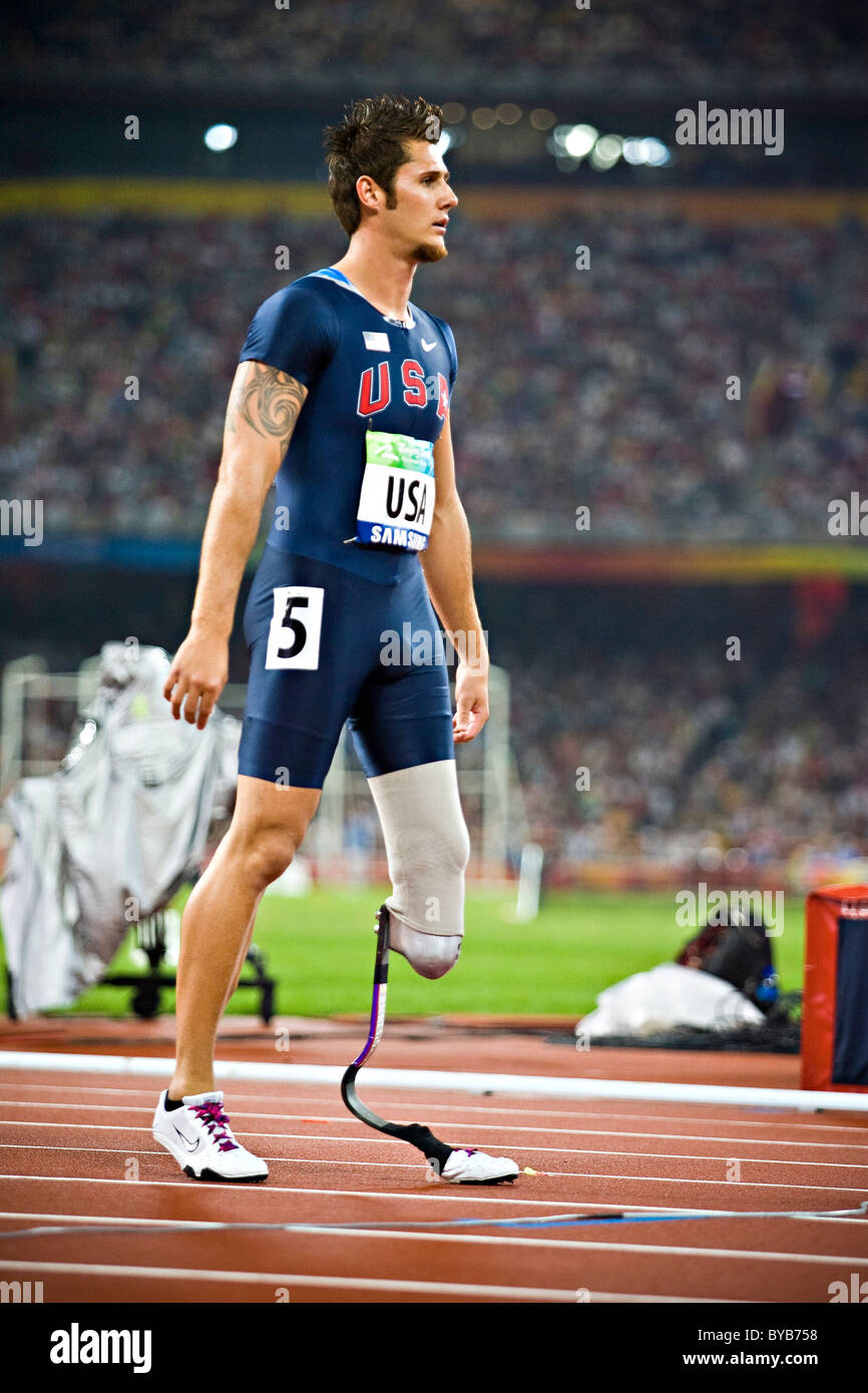 Jim Bob Bizzell der USA in die Männer T44 4x100m Staffel Abschlussrennen auf die Paralympischen Spiele 2008 in Peking; Stockfoto
