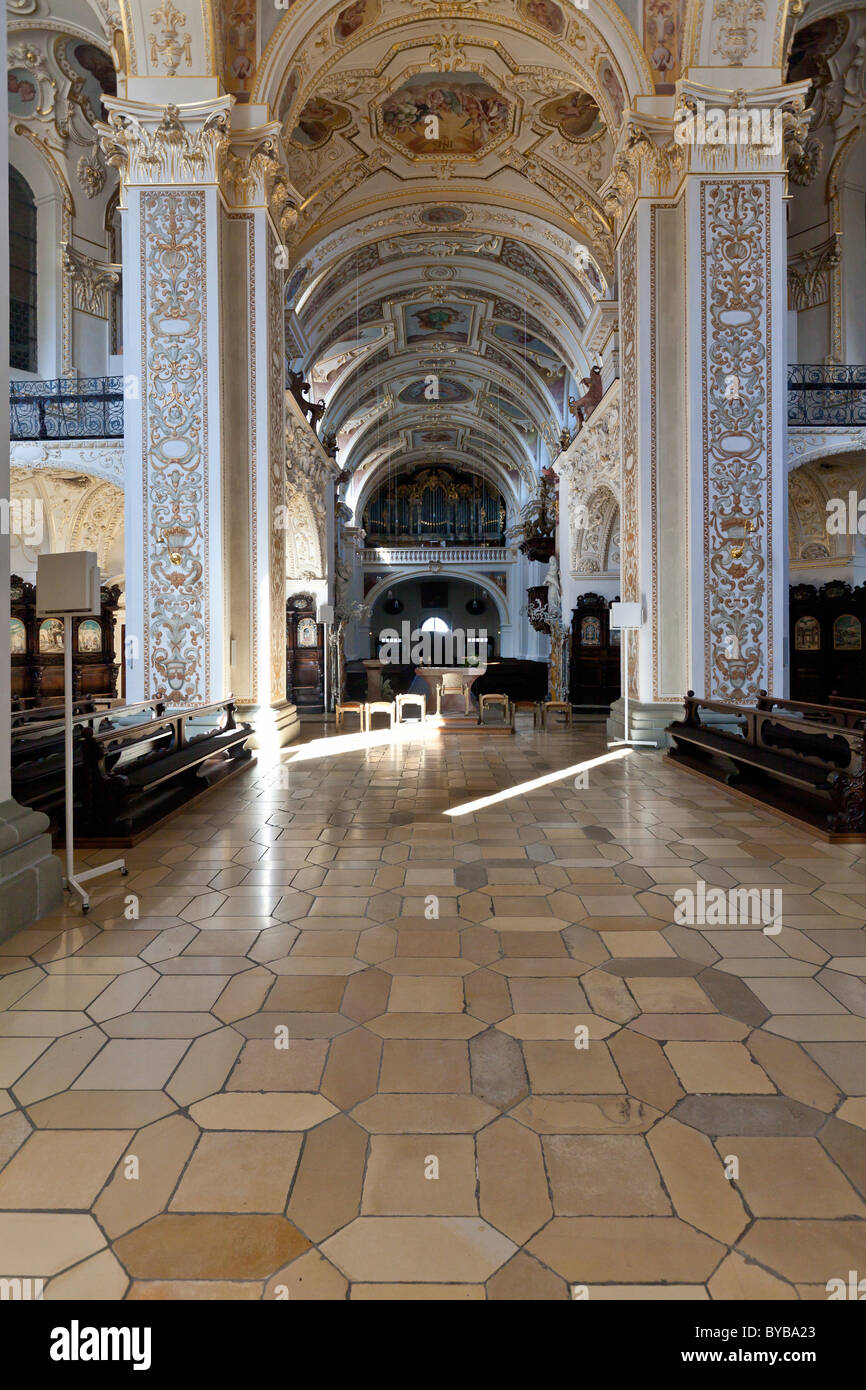 Basilika St. Lorenz, eine ehemalige Benediktiner-Abteikirche von Prinz-Abt von Kempten, heute die Pfarrkirche Kirche von St. Lorenz Stockfoto