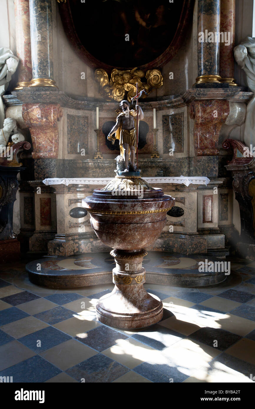 Basilika St. Lorenz, eine ehemalige Benediktiner-Abteikirche von Prinz-Abt von Kempten, heute die Pfarrkirche Kirche von St. Lorenz Stockfoto