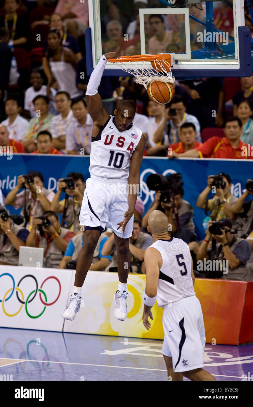 Kobe Bryant (US) USA-China Männer Basketball-Aktion bei den Olympischen Sommerspielen 2008, Peking, China Stockfoto