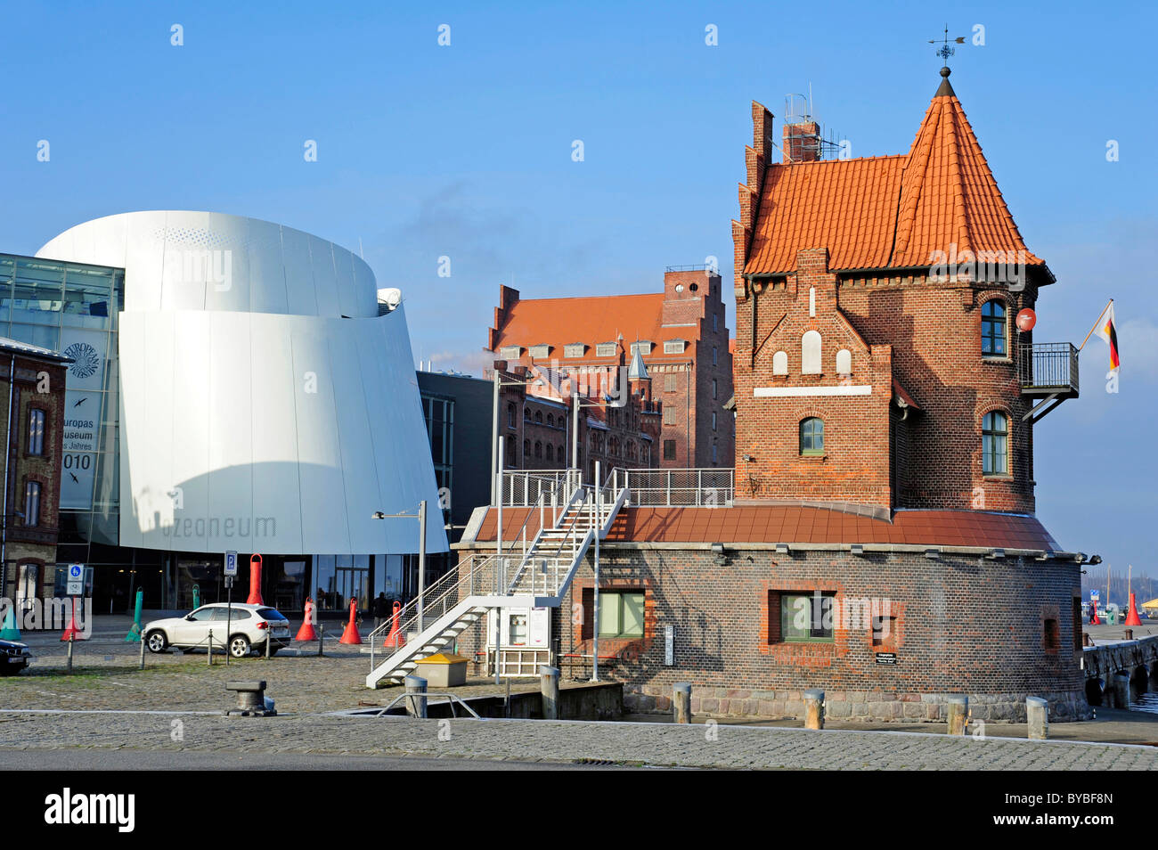 Deutschen Meeresmuseum und das Ozeaneum im Hafen von Stralsund, Gewinner des Europäischen Museum of the Year Award 2010 Stockfoto